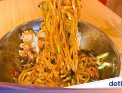 Cicip Jjajangmyeon hingga Gimmari Di Resto Korea Milik Nagita Slavina