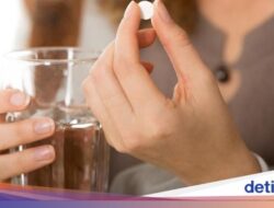 Rutin Minum Multivitamin Tiap Hari Bikin Panjang Umur? Begini Hasil Risetnya