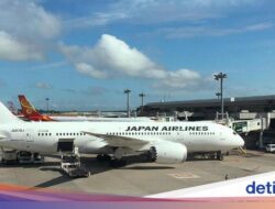 Penerbangan JAL Ditunda 3 Jam, Tunggu Dua Pilot Lolos Tes Alkohol