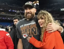 Ide Natal Istimewa Taylor Swift, Habiskan Malam Bersama Travis Kelce Ke Rumah