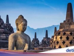 Viral Candi Borobudur Dipasang Eskalator, Ternyata buat Kepala Negara Macron