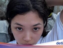 Di Model Victoria’s Secret, Mika Schneider Pamer Migas Tawon Di Bali
