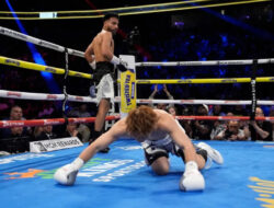 Naoya Inoue Dijatuhkan, sang Monster KO Bertahan Di Bantam Super Atau Naik Di Kelas Bulu?