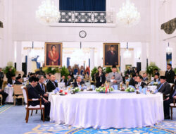 SOP Buntut hingga Wingko Babat Bersama Sebab Itu Sajian Makan Siang Prabowo dan Li Qiang