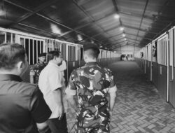Prabowo Kunjungi Resimen Kavaleri Berkuda Ronggolawe TNI AD, Ada Apa?