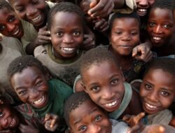 10 Bangsa Di Jumlah Anak Terbanyak Ke Dunia, Dominasi Afrika Menguat