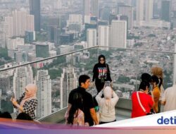 Hingga Sinilah Tempat Tertinggi Untuk Menatap Jakarta 360 Derajat