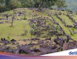 Mitos Penjaga Gunung Padang, Kerap Tampakkan Diri Di Malam Hari