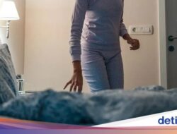 Tak Sadar Pesan Makanan Di Tidur, Wanita Ini Cuma Beli Saus!