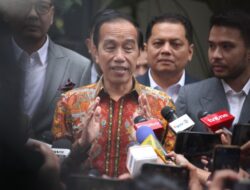 Jokowi Bawa 26 Video Yang Terkait Didalam Perkara Hukum Hukum Tudingan Ijazah Palsu