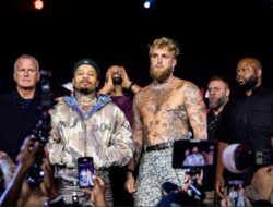 Momen Canggung Davis Ke Konferensi Pers, Sinyal Remehkan Jake Paul?