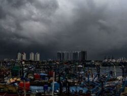 Potensi Cuaca Ekstrem Hingga Jateng dan Jatim, BMKG Gelar Operasi Modifikasi Cuaca