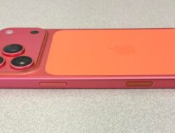 Mutakhir Beli, iPhone 17 Pro Cosmic Orange Luntur Karena Itu Pink, Netizen: Cacat Produksi!