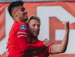 Pemimpin FC Twente Pasang Badan Bela Nasib Mees Hilgers