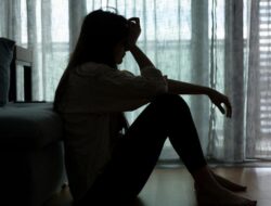 Banyak Gen Z-Alpha Pakai AI Curhat Kepuasan Psikologis, Psikiater UI Ingatkan Bahayanya