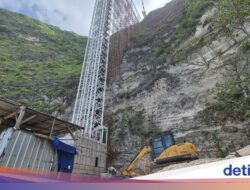 Koster Beberkan 5 Kartu Merah Lift Kaca Di Pantai Kelingking Bali