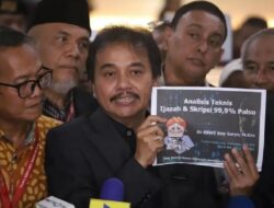 Roy Suryo dan Rustam Effendi Datangi SPKT Polda Metro Jaya, Ada Apa?