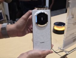 Ketika Huawei Mate X7 Berani Melawan Alam