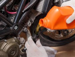 Viral Warga Minum Oli 2 Tak Di Lebaran, Ini Kata Pabrikan