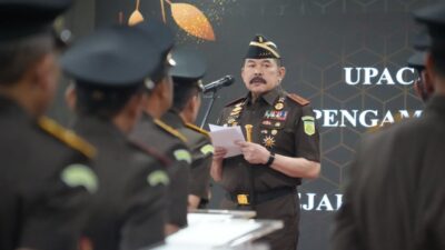 Jaksa Agung Lantik 14 Kajati dan Pejabat Kejagung, Ini Daftar Lengkapnya