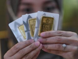 Harga Emas Turun Tajam Pada Liburan, Hari ini Ambles Rp31 Ribu per Gram