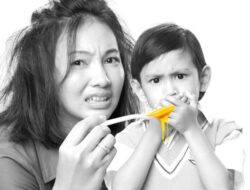 Tips agar Anak Mau Minum Vitamin Tanpa Drama