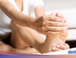 Asam Urat Sering Kambuh? Coba Rutin Konsumsi 7 Konsumsi Ini