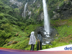 2 Jam Jalan Kaki Ke Curug Cileat, Hadiahnya Air Terjun Raksasa Ke Di Hutan Subang