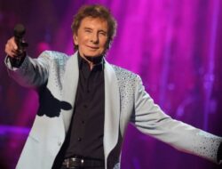 Mutakhir Comeback, Barry Manilow Batalkan Pentas Musik Hingga Las Vegas Sebab Sakit